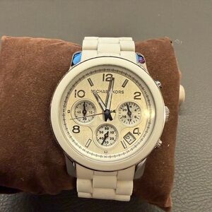 Michael Kors Silver and White Bracelet Watch